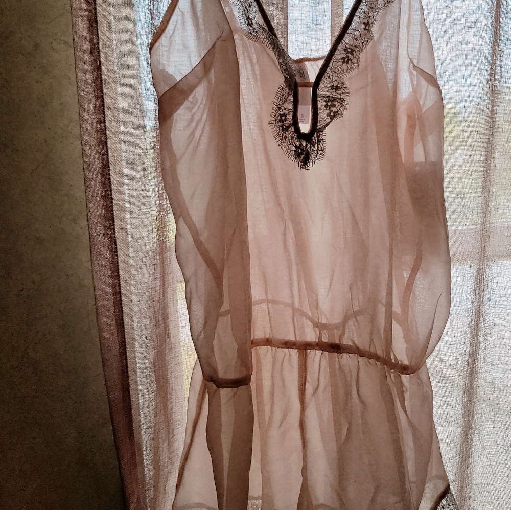 ROMPER - Picture 4 of 11